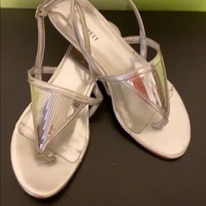 Nine West silver sparkly sandals size 7.5
